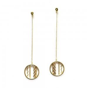 This season is all about elegant, understated jewellery, like these Oriental Droplet Hoop Studs from Anabelle Lucilla Jewellery (http://www.annabellelucillajewellery.com/)Image Source: Lucilla